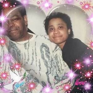 Meet your Posher, Lois